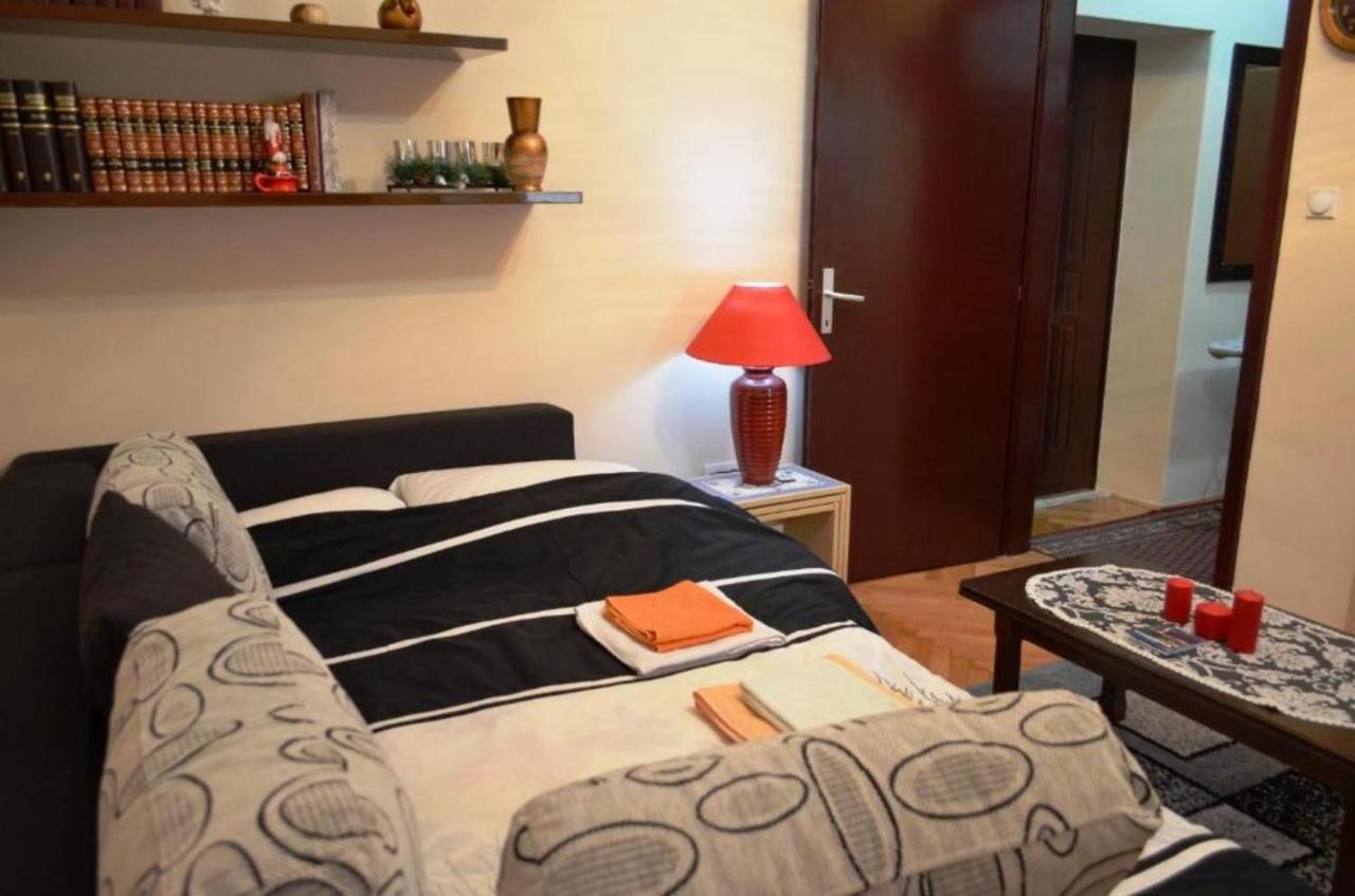 Center Lux Apartment พอดโกริกา ภายนอก รูปภาพ